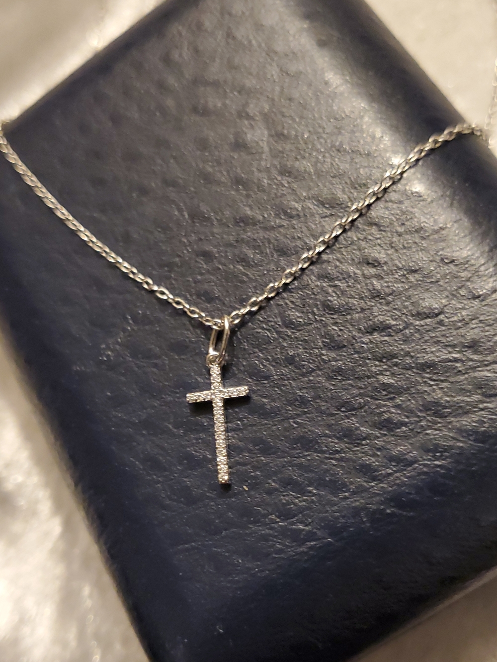 New 925 Sterling Silver Signed Cubic Zirconia Cross Pendant Necklace Minimalist